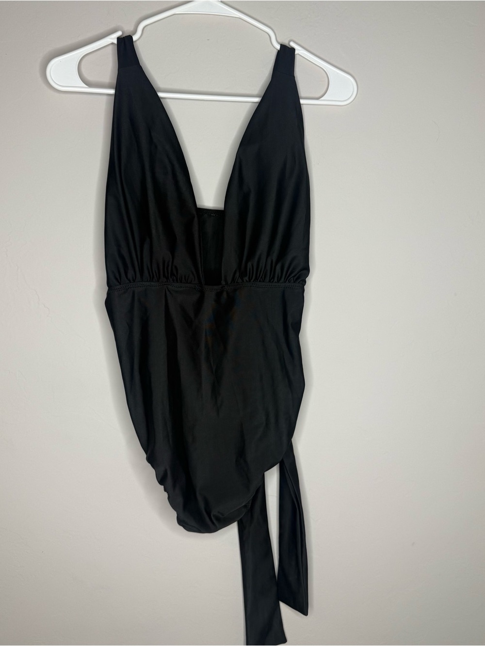 Hayden Los Angeles plunge tie back one piece swimsuit nwt 1XL